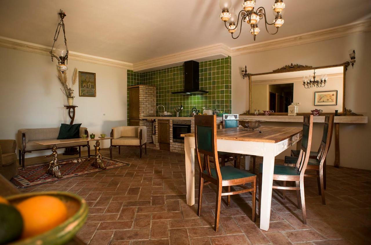 Tuscany Forever Famiglia Apartments Волтера Екстериор снимка